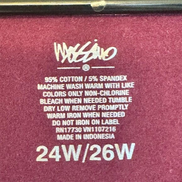 Mossimo Women's Plus Size 24W/26W Magenta Purple Short Sleeve V-Neck Tee - Picture 4 of 4